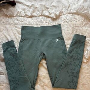 Gymshark Green Athletic Leggings with Elastic Waistband